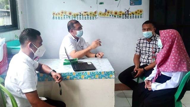Kegiatan Dinas Kesehatan Kabupaten Sitaro saat melakukan supervisi di salah satu sentra pelayanan kesehatan.