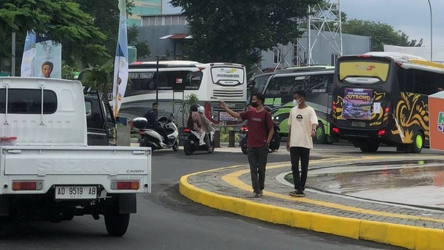 Bus wara-wiri di arena Muktamar Muhammadiyah. Foto: Dok. Istimewa