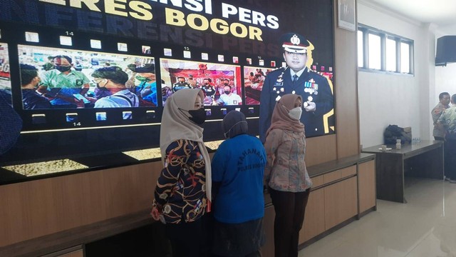 Polres Bogor meliris kasus penipuan yang membuat ratusan masiswa IPB terlilit pinjaman online (pinjol).  Foto: Dok. Istimewa