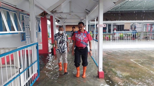 Rutan Mamuju terdampak banjir usai diguyur hujan deras sejak Jumat (18/11) dini hari. Foto: Dok. Kanwil Kemenkumham Sulbar