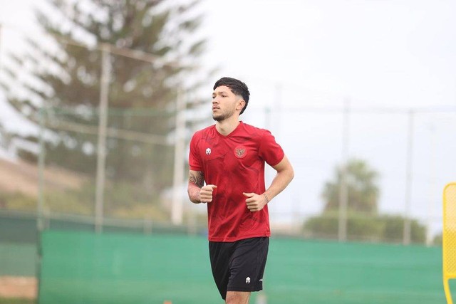 Zico Jamai Soree bersama Timnas U-20 dalam pemusatan latihan di Spanyol. Foto: Instagram/@zicojs_