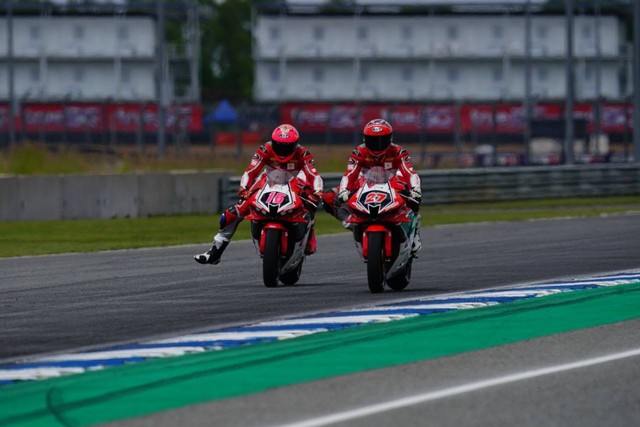 Pebalap Indonesia binaan PT Astra Honda Motor (AHM) bertanding di Asia Road Race Championship (ARRC) 2022 seri terakhir di Chang International Circuit, Buriram, Thailand. Foto: AHM