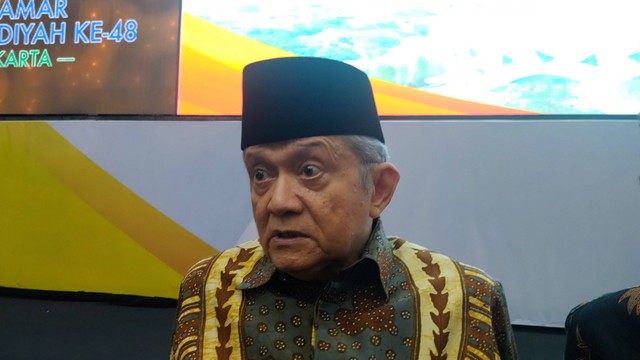 Anggota Pimpinan Pusat Muhammadiyah periode 2022-2027 Anwar Abbas.
 Foto: Arfiansyah Panji Purnandaru/kumparan