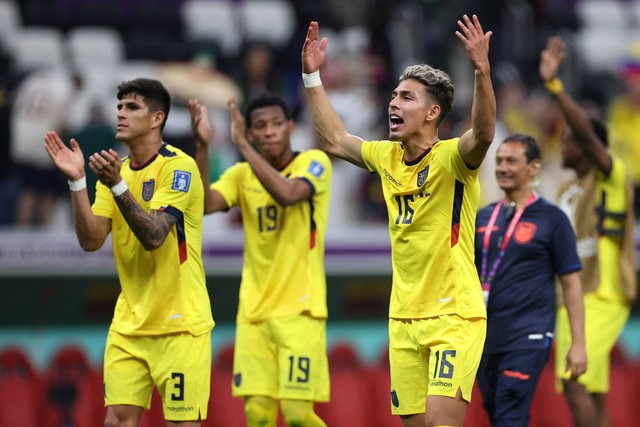 Pemain Ekuador Jeremy Sarmiento merayakan setelah pertandingan melawan Qatar di Stadion Al Bayt, Al Khor, Qatar, Minggu (20/11/2022). Foto: Kim Hong-Ji/REUTERS