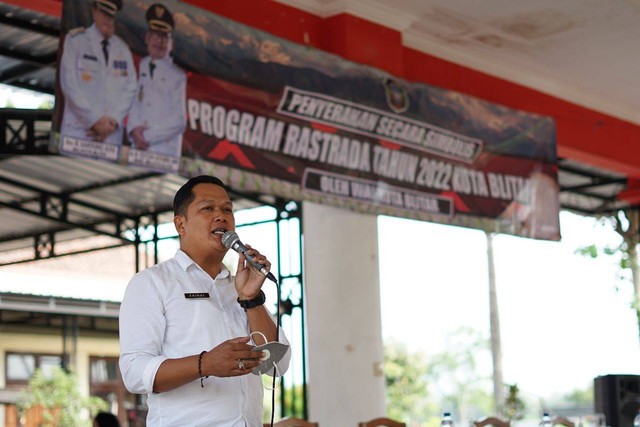 Pembukaan oleh penanggung jawab Program Rastrada DPRD Kota Blitar. Kredit Kelompok KKNT-20 
