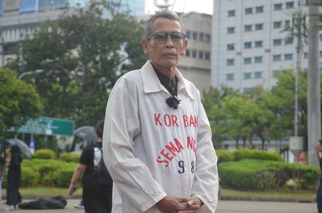 Asih Widodo Saat Aksi Kamisan di Depan Istana Negara (Foto: Argya Dharma Maheswara/Kumparan)