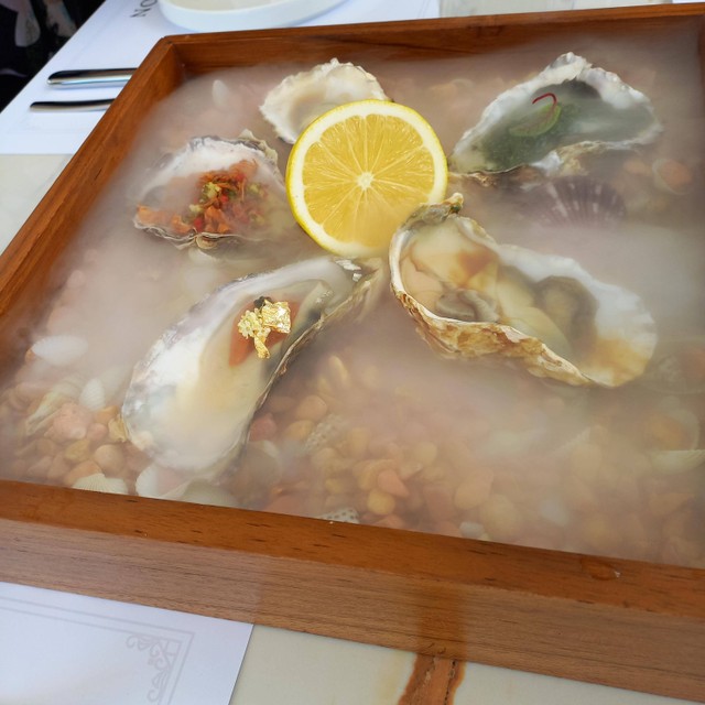Menu Hokkaido oyster platter ala DION. Foto: Monika Febriana/kumparan
