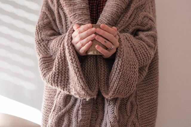 Ilustrasi sweater. Foto: Unsplash