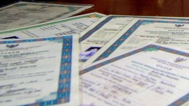 Ilustrasi Ijazah. Foto: Antara Foto
