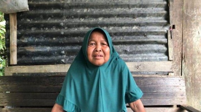 Dasni (63). Foto: Dokumentasi LBH Padang 