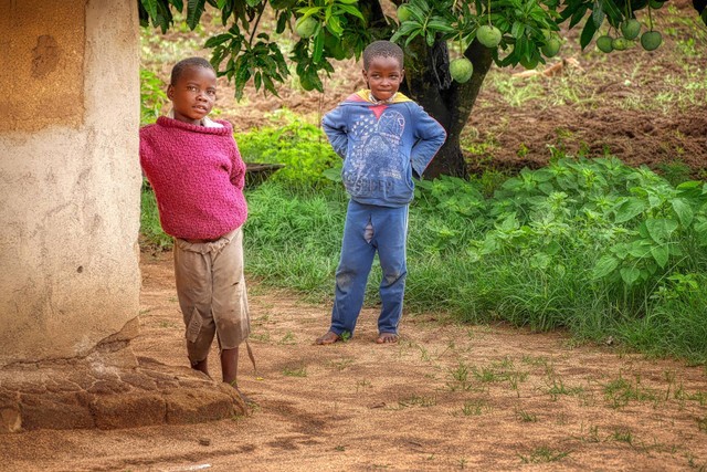 Ilustrasii Anak-anak di Afrika (Gambar oleh: Pixabay/https://pixabay.com/id/users/fietzfotos-6795508/?utm_source)