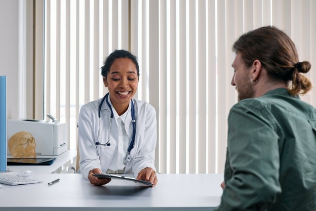 Biaya medical check up biasanya tergantung pada jenis tes kesehatan yang dilakukan dan fasilitas kesehatan. Foto: Pexels.com 
