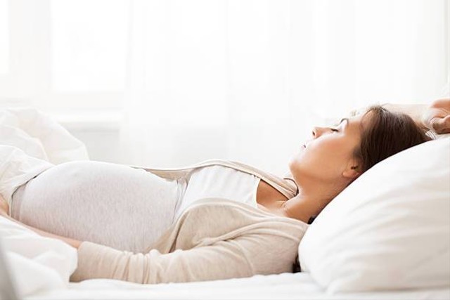 Ilustrasi manfaat tidur siang untuk ibu hamil (Sumber: Pexels)
