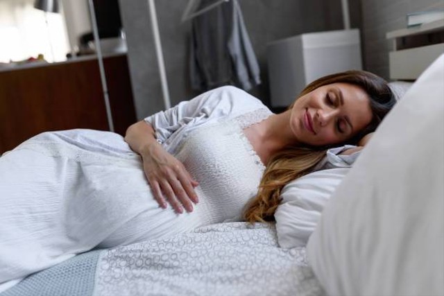Ilustrasi manfaat tidur siang untuk ibu hamil (Sumber: Pexels)