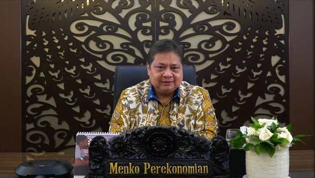 Menko Perekonomian Airlangga Hartarto dalam seminar Universitas Negeri Yogyakarta (UNY) pada Kamis (24/11).  Foto: Kemenko Perekonomian