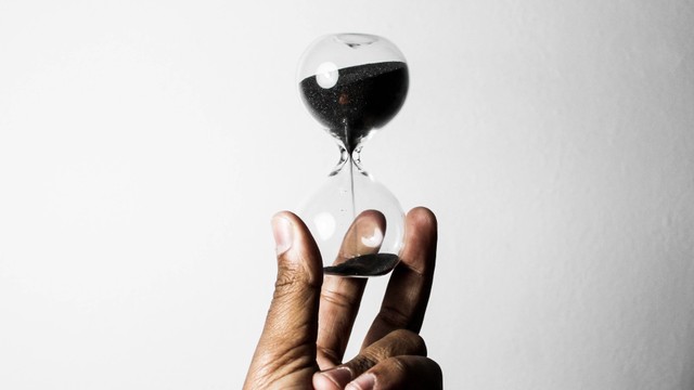 Ilustrasi Masa 10 Tahun (Foto: Who's Denilo | Unsplash.com)