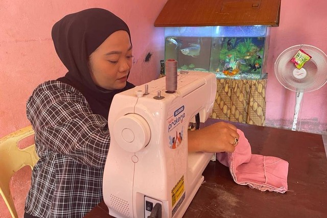 Putri Puspita, seorang ibu rumah tangga alumni Kartu Prakerja asal Kota Banda Aceh. Foto: Zuhri Noviandi/kumparan