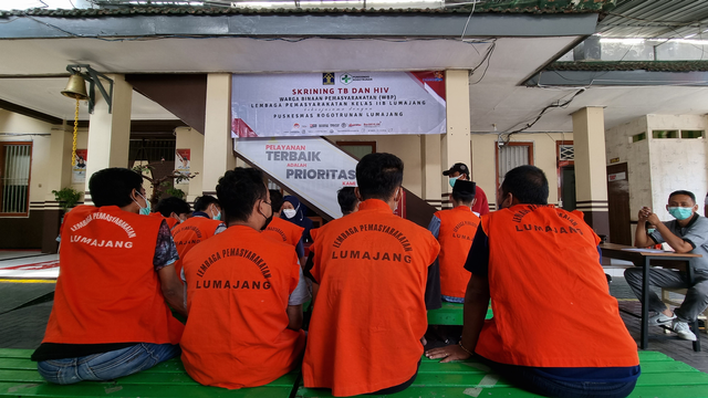 Lapas Lumajang gandeng Puskesmas Rogoturunan Skrining TB dan HIV warga Binaan. Lumanajg, Jawa Timur. Foto : Humas Lapas Lumajang