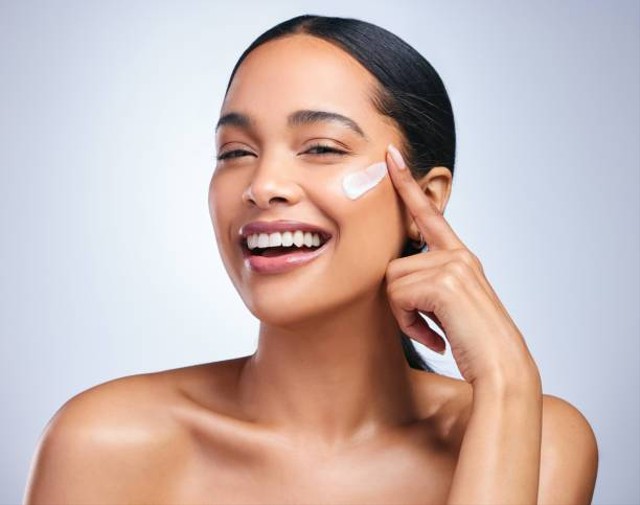 Ilustrasi moisturizer dulu apa sunscreen (Sumber: Pexels)