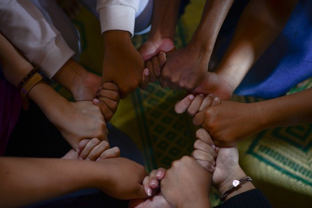Ilustrasi Semangat Persatuan dan Kesatuan. Foto: dok. Wylly Suhendra (Unsplash.com)
