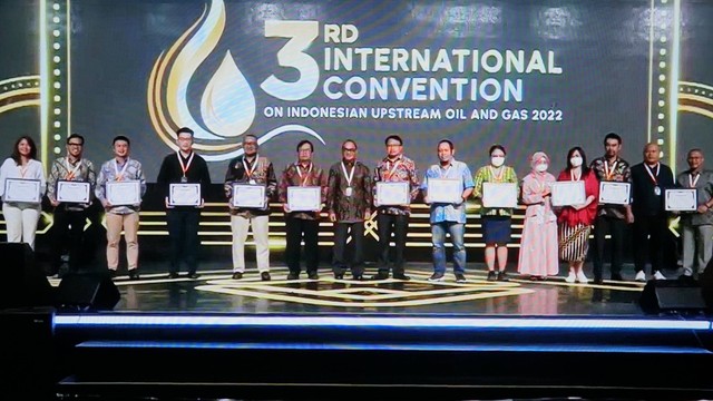 Sebanyak 28 kesepakatan komersial ditandatangani bertepatan dengan gelaran acara The 3rd International Convention on Indonesian Upstream Oil and Gas 2022 (IOG 2022), Jumat (25/11/2022). Foto: SKK Migas