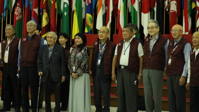 Para delegasi Pemda se-Asia Timur saat berkunjung ke Gedung Merdeka, Kota Bandung.  Foto: Humas Jabar