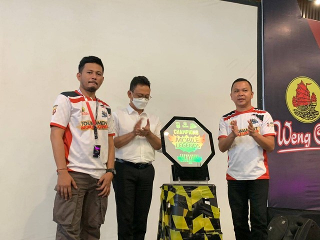 Wali Kota Pontianak Edi Kamtono resmi membuka turnamen Mobile Legends Piala Kapolresta Pontianak. Foto: Dok. Hi!Pontianak