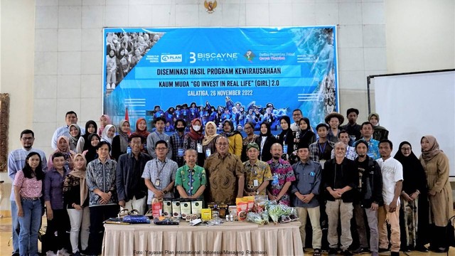 Peserta program diseminasi hasil kewirausahaan GIRL 2.0 di Salatiga, Sabtu (26/11). Foto: Plan Indonesia/Masajeng.