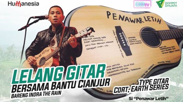 Indra Prasta, vokalis The Rain, turut empati dengan penyintas Gempa di Cianjur. Ia pun melelang gitar "Si Penawar Letih" yang akan didonasikan bagi para penyintas. (Sabtu, 26/11/2022)