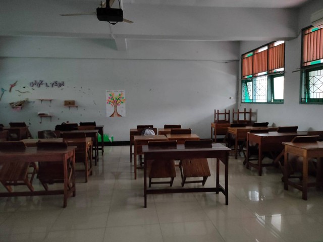 Ruang kelas sebagai tempat pembelajaran siswa di sekolah. Sumber foto: Dokumentasi pribadi.