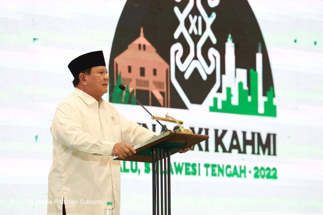 Menteri Pertahanan Prabowo Subianto hadir dalam Musyawarah Nasional (Munas) XI Korps Alumni Himpunan Mahasiswa Islam (KAHMI) di Kota Palu, Sulawesi Tengah, pada Sabtu (26/11/2022). Foto: Dok. Istimewa