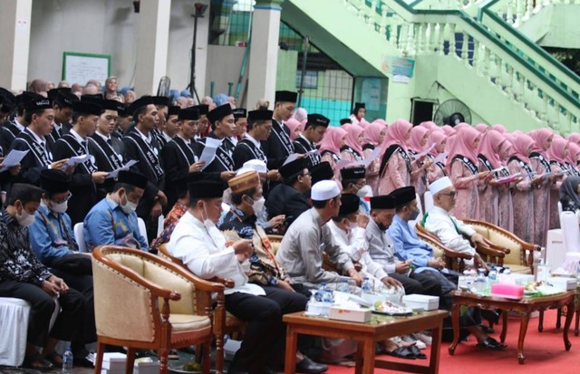 Potret kegiatan wisuda di Pondok Pesantren Asshiddiqiyah Jakarta. Sumber: Dokumentasi Pribadi