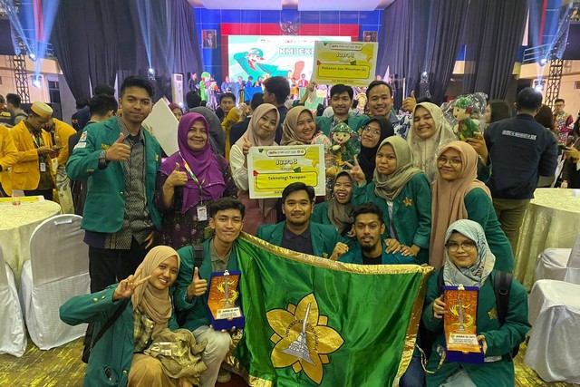 Inovasi Gula Joek Aceh dan Neuba mengantarkan tim mahasiswa Universitas Syiah Kuala meraih dua gelar juara pada Kewirausahaan Mahasiswa Indonesia (KMI) Expo 2022. Foto: USK