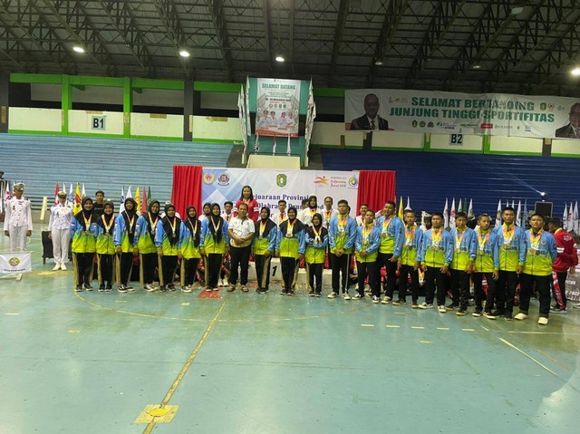 Drumband Barda Pontren Darussalam Mempawah jadi juara umum dalam Pekan Olahraga Provinsi (Porprov) Kalbar. Foto: Dok. Istimewa