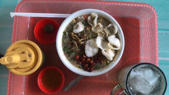 Bubur Pedas Warung Sambas, Kamis (10/11/22), Sumber : Dokumentasi Pribadi.