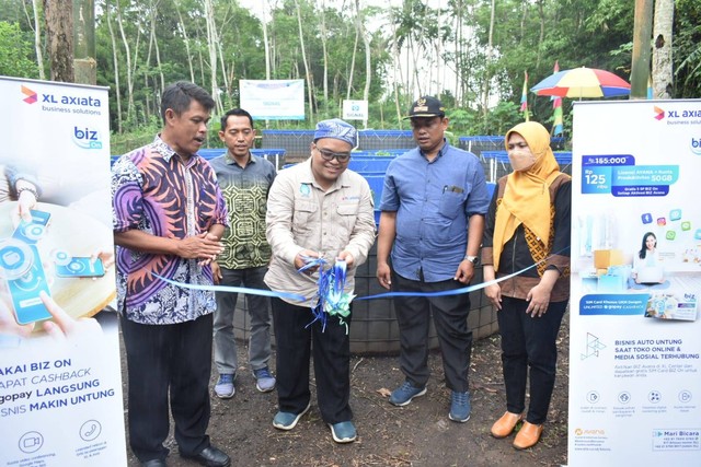 MTXL-IZI Yogyakarta Launching Program SIGNAL (Smartfarm Ikan Gurame Binaan MTXL)