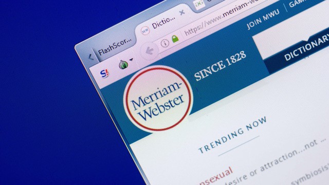 Ilustrasi Merriam-Webster. Foto: Sharaf Maksumov/Shutterstock.