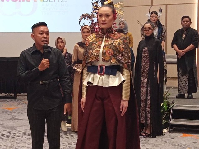 Alkisah, Gaya Busana Bangsawan Tempo Dulu yang Kekinian | kumparan.com