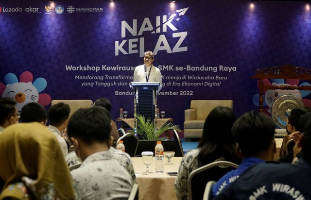 Pelatihan Naik KeLaz dari Lazada untuk siswa SMK di Bandung. Foto: dok. Lazada 