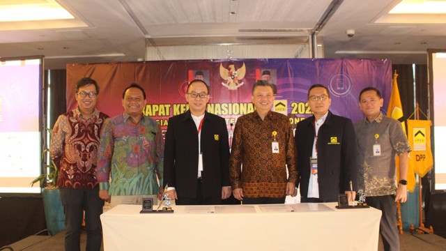 KB Bukopin secara resmi menjalin kerjasama strategis dengan Asosiasi Real Estate Broker Indonesia (AREBI). Foto: Bank KB Bukopin