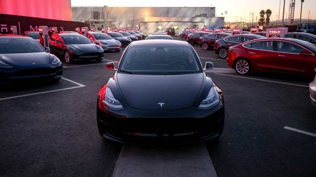 Apa itu mobil otonom? Foto: Reuters/Tesla