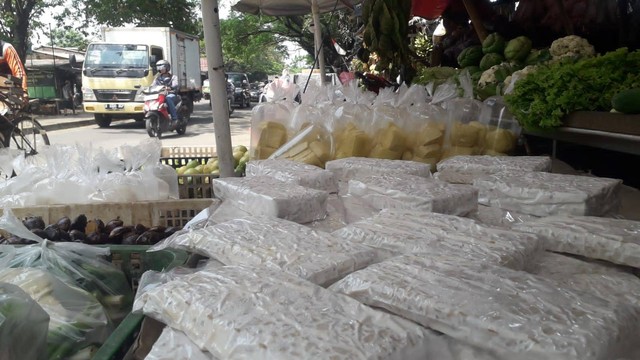 Tempe di Pasar Lembang, Tangerang.  Foto: kumparan