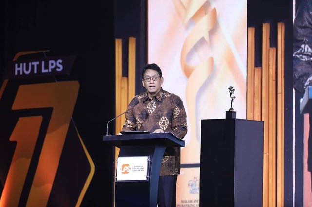 Ketua Dewan Komisioner LPS Purbaya Sadewa dalam LPS Banking Award 2022 di Hotel Kempinski, Jakarta, Selasa (29/11).  Foto:  LPS