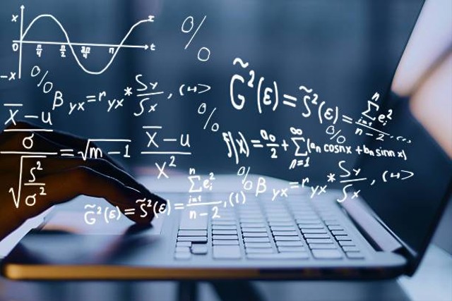 Soal dan Kunci Jawaban PAS Kelas 8 2022 Matematika, Foto: Unsplash.