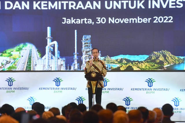 Presiden Jokowi berbicara dalam Rapat Koordinasi Nasional Investasi 2022 di Hotel Ritz Carlton, Jakarta, Rabu (30/11/2022). Foto: Rusman/Biro Pers Sekretariat Presiden