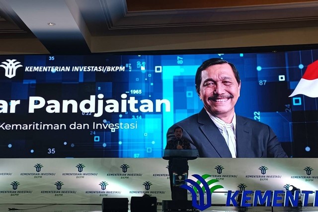 Menteri Koordinator Bidang Kemaritiman dan Investasi, Luhut Binsar Pandjaitan menghadiri Rapat Koordinasi Nasional Investasi 2022 di Hotel Ritz-Carlton, Rabu (30/11/2022). Foto: Ghinaa Rahmatika/kumparan