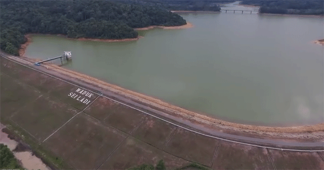 Waduk air bersih Sei Ladi yang menjadi penopang sumber air di Kota Batam tampak dari udara (Foto: Batamnews)