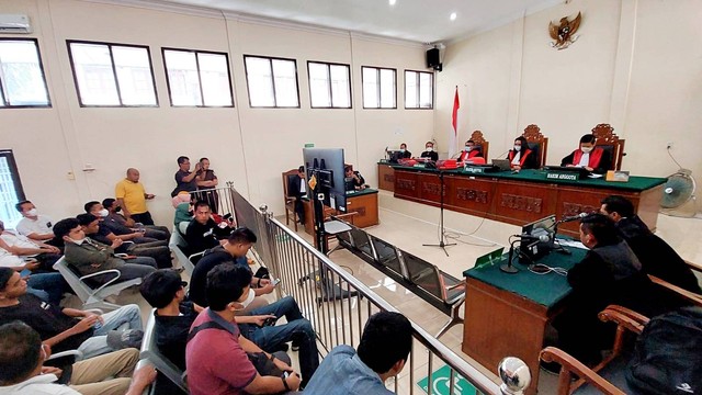 Suasana sidang kasus kerangkeng manusia di rumah eks Bupati Langkat di Pergadilan Negeri Stabat, Rabu (30/11/2022). Foto: Dok. Istimewa