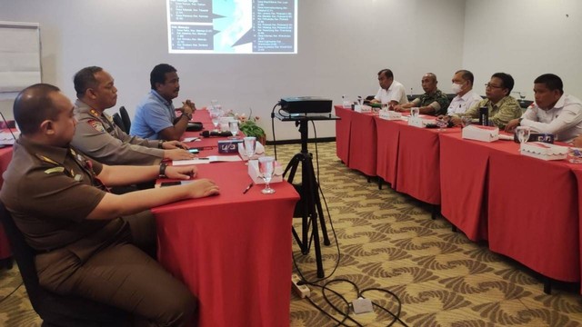Forum Group Discussion Pemetaan Kawasan Rawan Narkoba di Hotel Grand Maleo Mamuju pada Rabu (30/11/2022). Foto: Dokumentasi Kemenkumham Sulbar