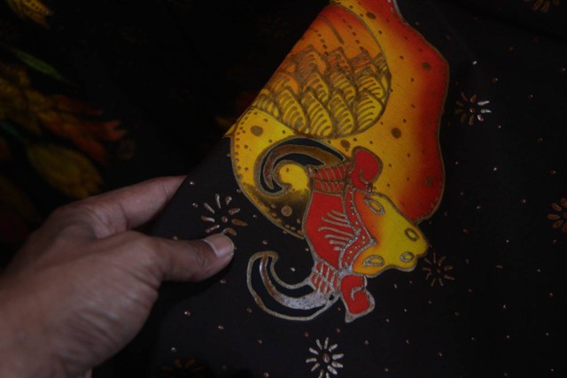 Motif Batik Banteng Agung Anjanie Batik Galeri, Kota Batu. Foto/Rubianto